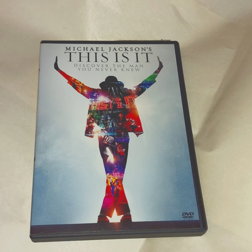 Michael  Jackson  This  Is It DVD 2009